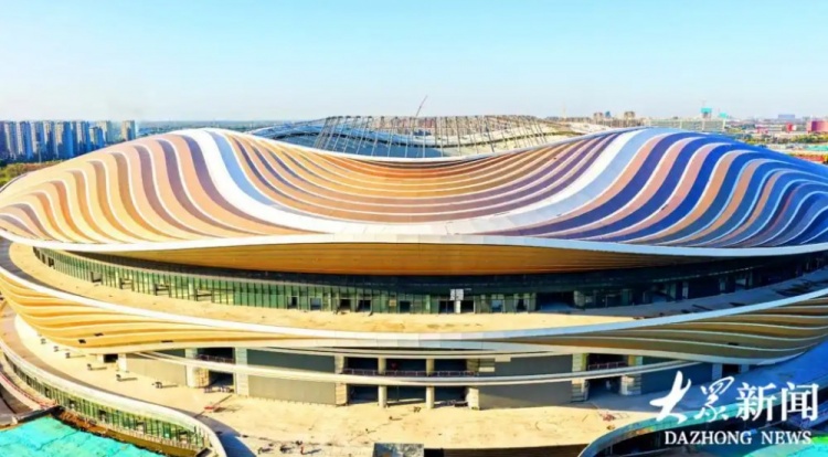 鲁媒：黄河体育中心足球场主体结构基本施工完成，可容纳6万人封面