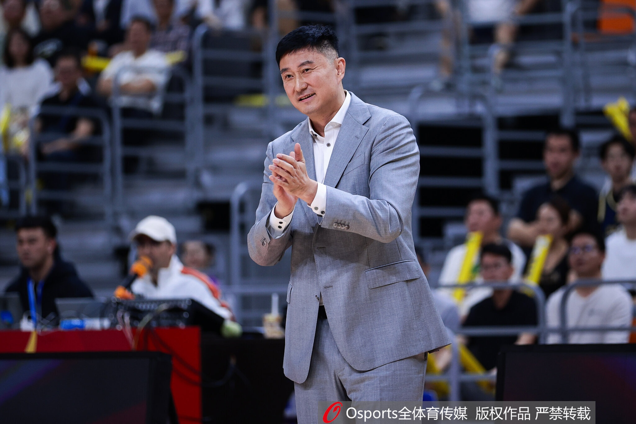 记者：杜锋成为广东篮球一把手后首要任务是打造粤BA 他确实很累封面