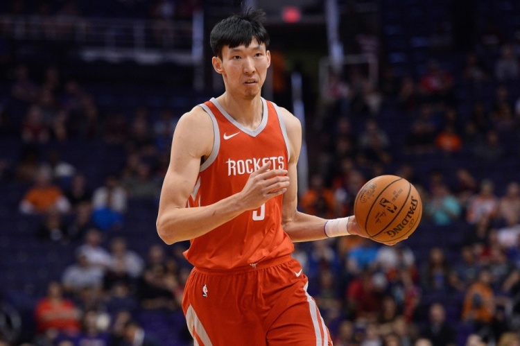 6分2板！周琦回顾NBA高光时刻：虽然是垃圾时间上场 但是很开心封面