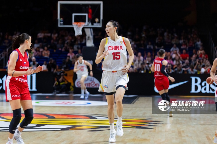 媒体人:屎味的巧克力也是巧克力 中国女篮赢了就是最重要的封面