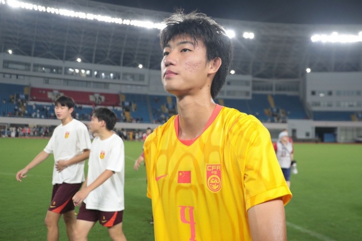 17岁高中生进国足！足协工作人员：赵松源入选属于体验国家队氛围封面