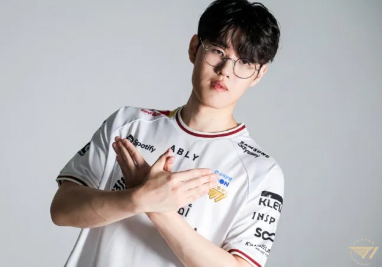 Oner：最让我感到幸福的是粉丝们；Peyz：LOL人生最棒英雄是亚飞封面