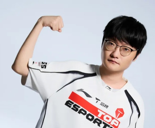 Navi要来狠狠打TES了!Tian和Kanavi首次BO1相遇 Kanavi已经6连胜封面
