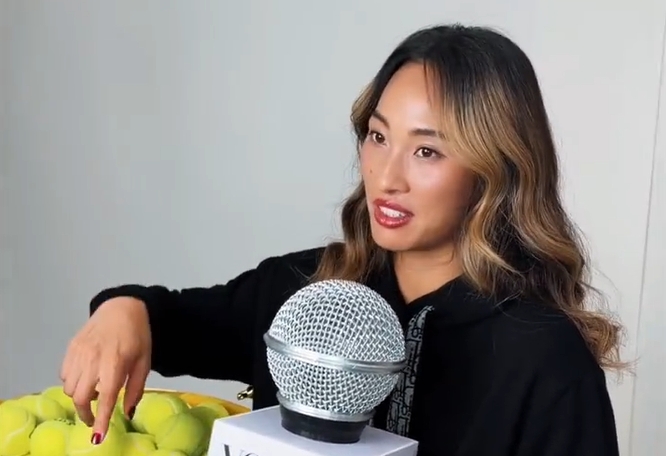 为什么摘掉老爸帽子?郑钦文:他的帽子是法网标识,被妈妈提醒了封面