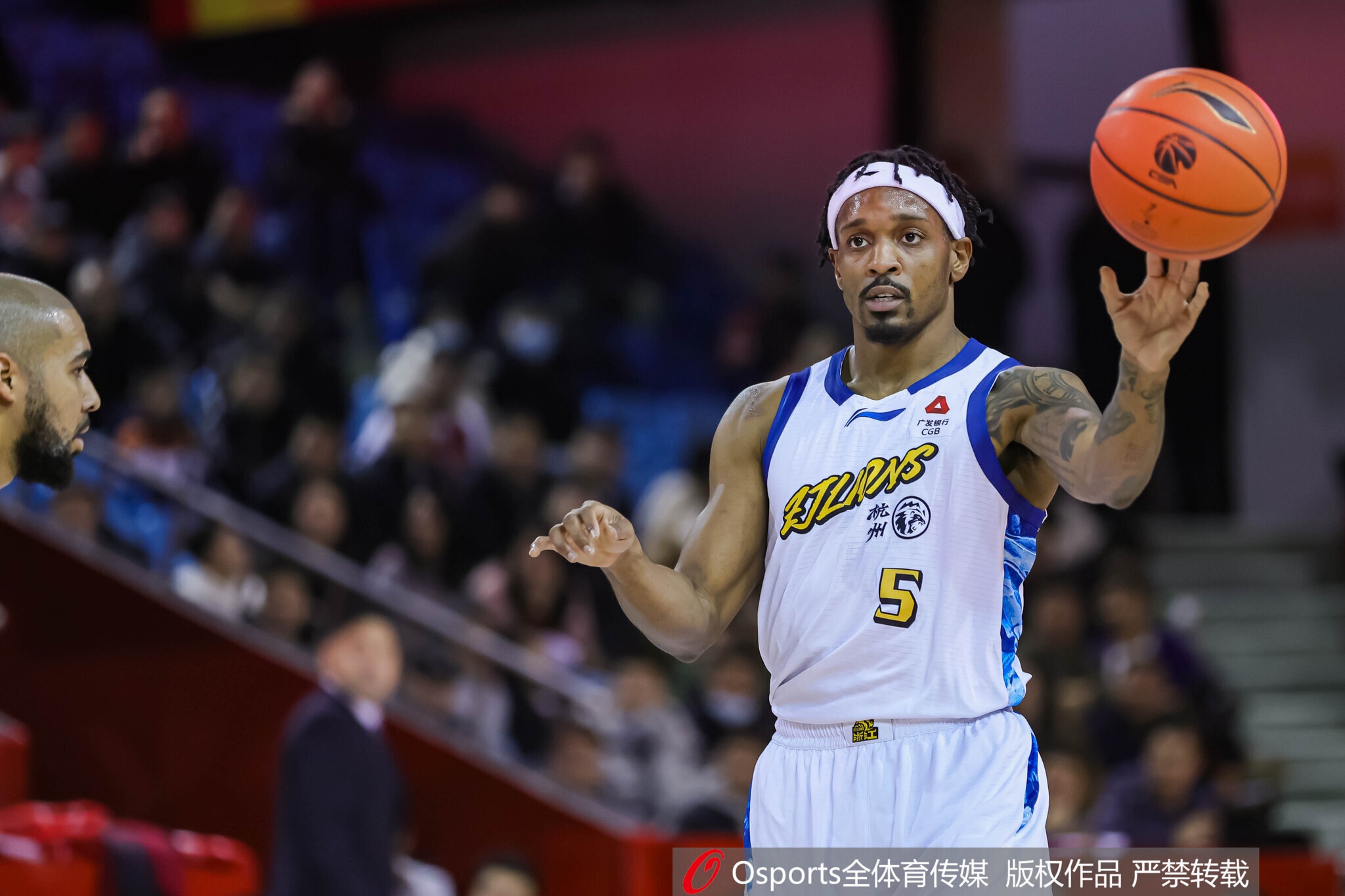 首钢出价比山东男篮高+听取布朗意见 最终选定首钢封面
