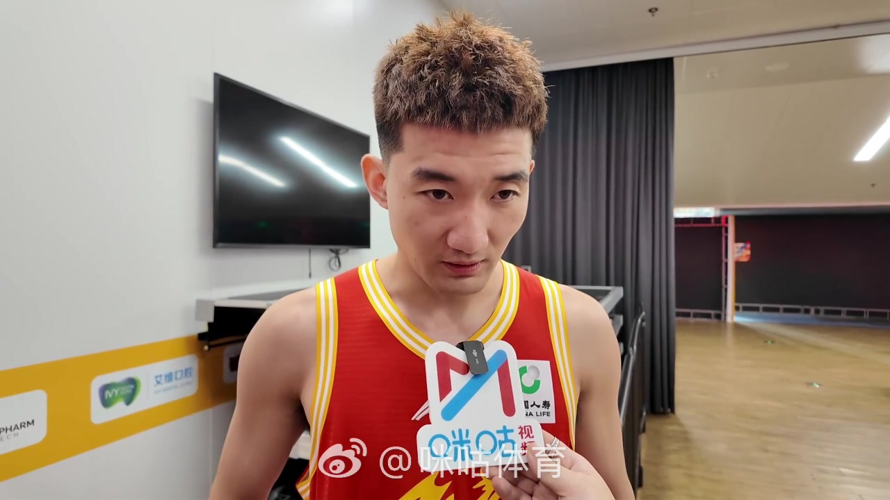 孙铭徽:脚还没有完全恢复 希望自己能够更多地带动年轻球员成长封面