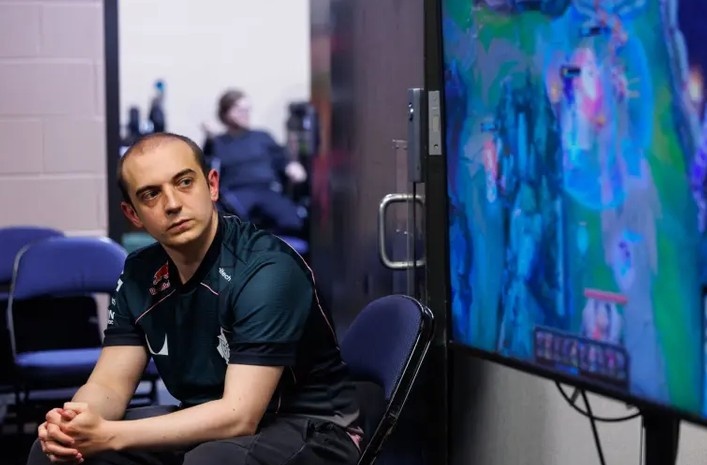 LoL Esports官方发文：S16世界赛，LEC冠军已出局封面