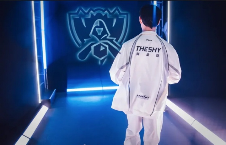 Theshy:我算年龄大的选手,随时都有可能休息,也有可能继续打封面