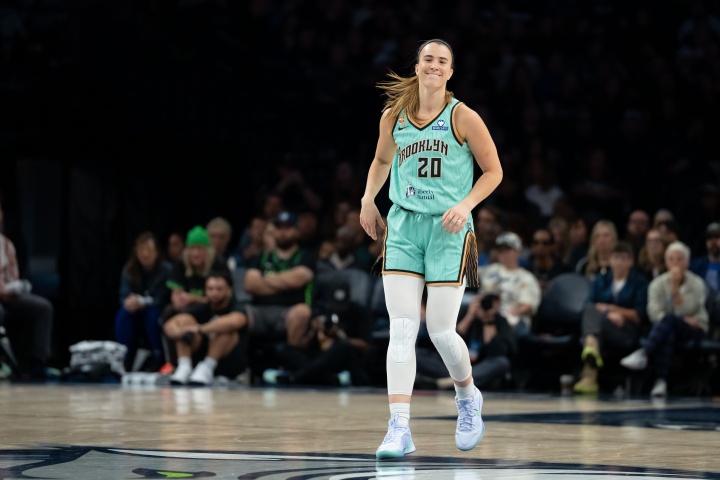 WNBA季后赛半决赛G1：自由人82-92不敌梦想 约内斯库27分 韩旭3分封面