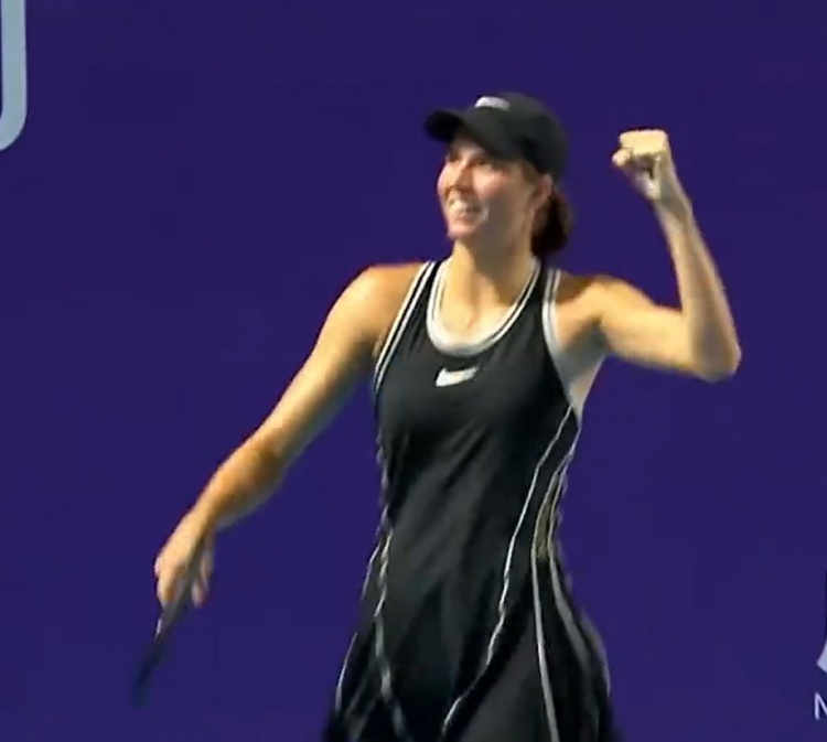 塔格尔2-0横扫克韦多，晋级WTA250广州站女单决赛，将与达特争冠封面