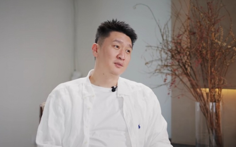 孙悦：我鼻梁被打断睡觉打呼噜 国家队室友杜锋王仕鹏经常黑眼圈封面