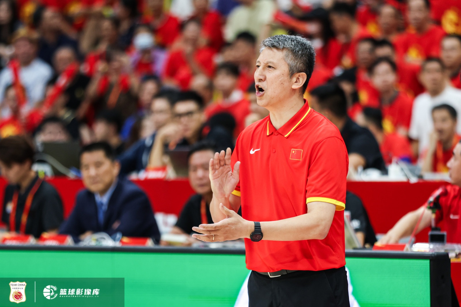 媒体人晒中国男篮VS黎巴嫩票价：分七档 最贵1880元 最便宜180元封面