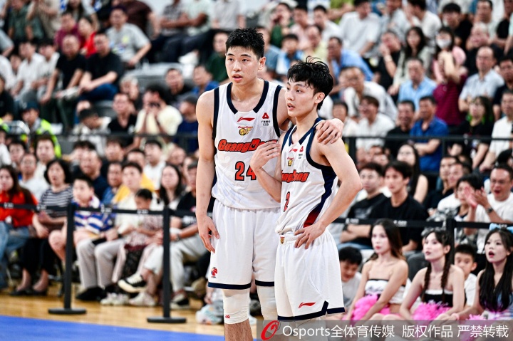 媒体人：广东男篮不够强硬 也过分追求合理 没有绝对的进攻强点封面