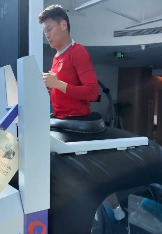 成都蓉城后卫韩鹏飞晒个人恢复训练视频:积极康复,早日回归封面