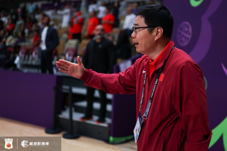 郭振明昔日谈本土教练:因为要抓主要矛盾 首先抓纪律作风斗志封面
