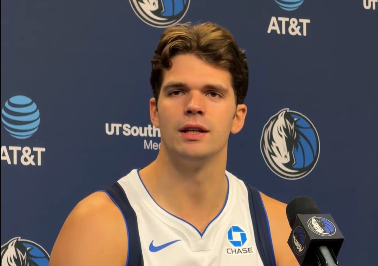 比贝罗维奇:在NBA打球一直是我的梦想 感谢独行侠给我这次机会封面