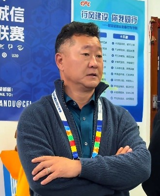 南通支云俱乐部投资人更衣室讲话：周一做冲超奖 要去欧洲冬训封面