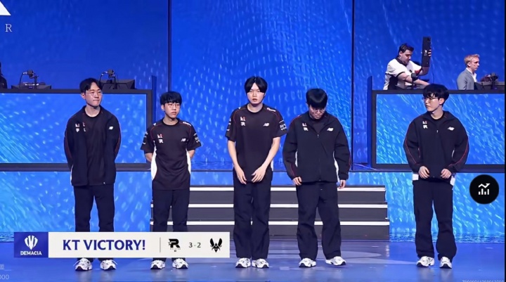 让二追三奇迹上演！KT连扳三局逆转VIT 挺进德杯国际赛四强封面