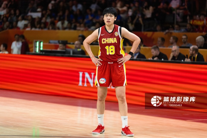 攻防均衡！陈明伶9中6轻松拿下15分9板3助2帽封面