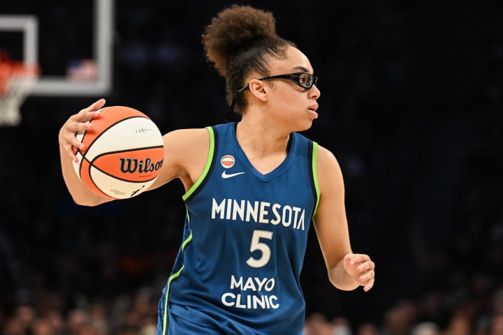 WNBA球员迈尔斯：球迷的喜欢&讨厌都很短暂 真懂你支持你的人很少封面