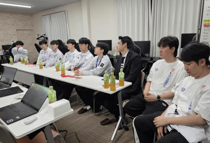 Hirai:选手不仅实力,职业心态和对待比赛的态度都非常出众封面