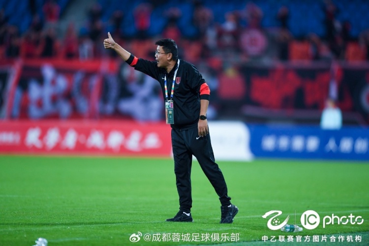成都蓉城希拉谷vs海门珂缔缘比赛风采封面