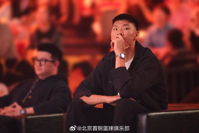 范子铭观战WTT中国大满贯:很爱看乒乓球多回合的拉锯对抗封面
