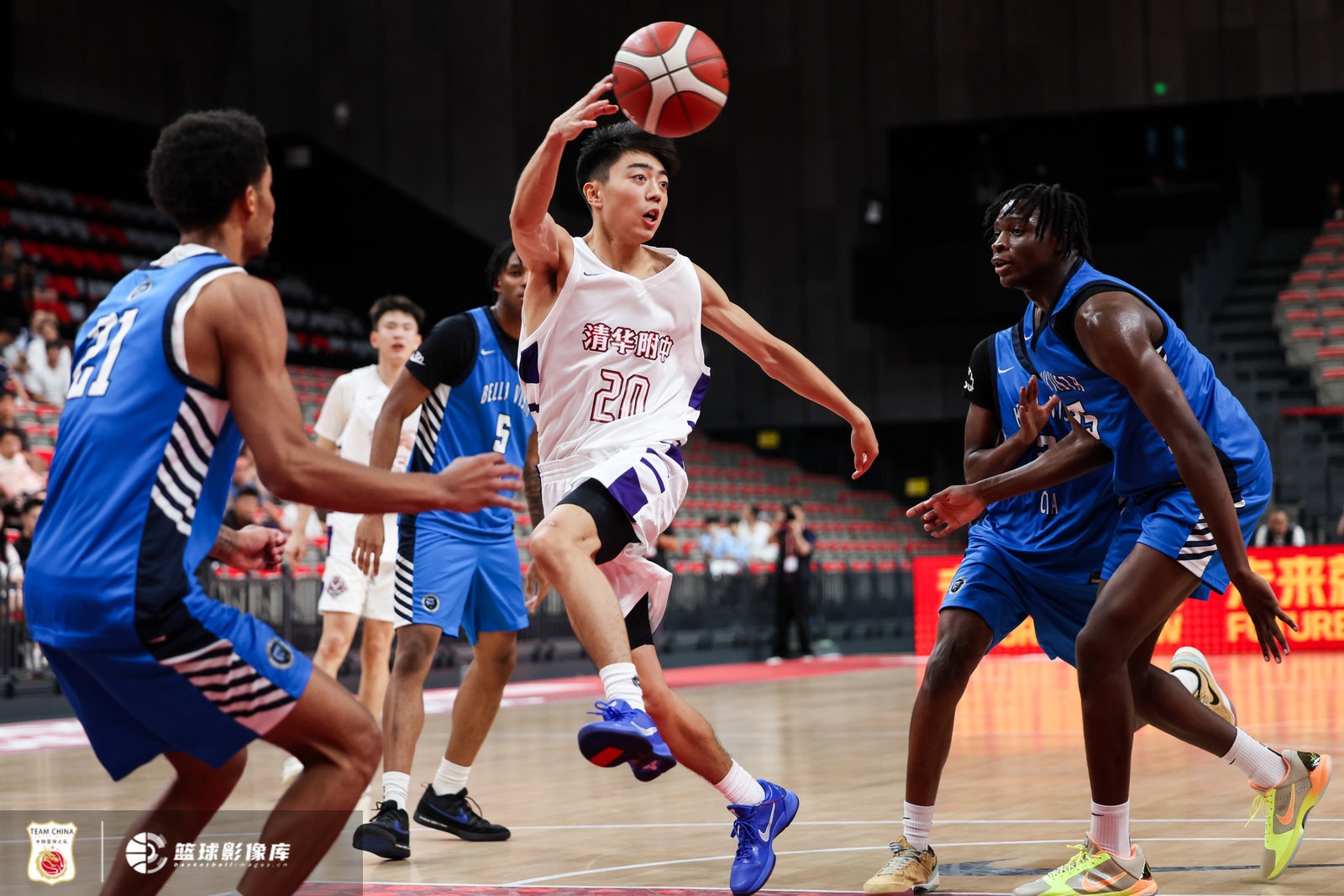 未来杯-清华附中63-71负BV预科学院 郝煊16+4+2+2断 柴涵涌7+10+6封面