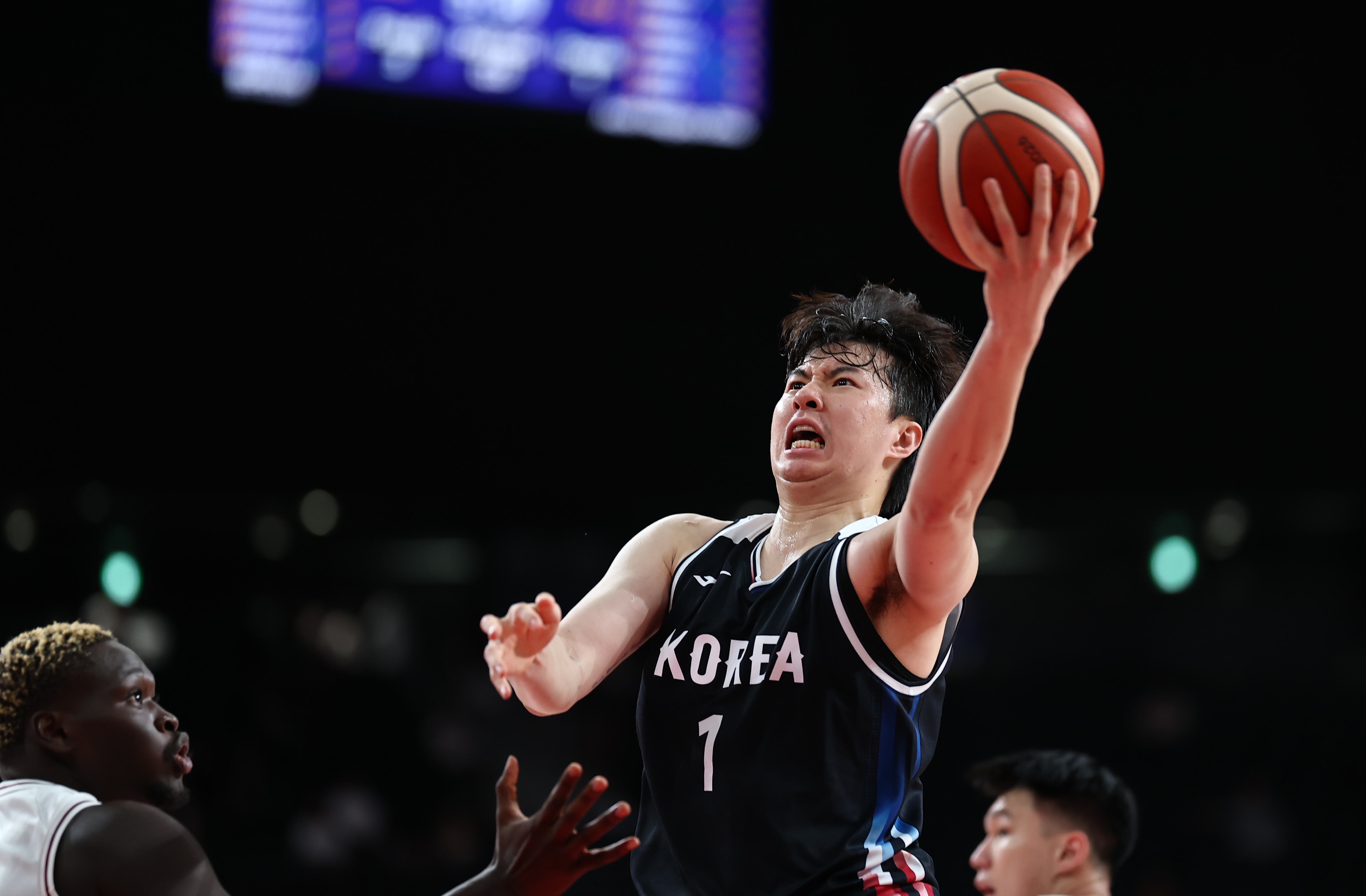 火力太猛了！李贤重狂轰26+14&三分13中7 上一场28+9+5&三分10中6封面