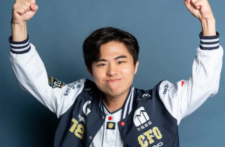 CFO辅助Kino：很尊敬CoreJJ、Faker，能给我带来精神鼓舞封面