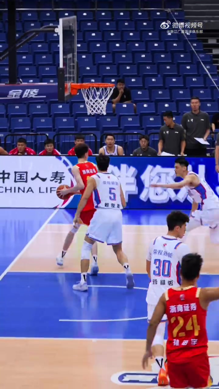 CBA夏季联赛小组赛第三战 以84-78战胜天津 希望年轻队员越来越好封面