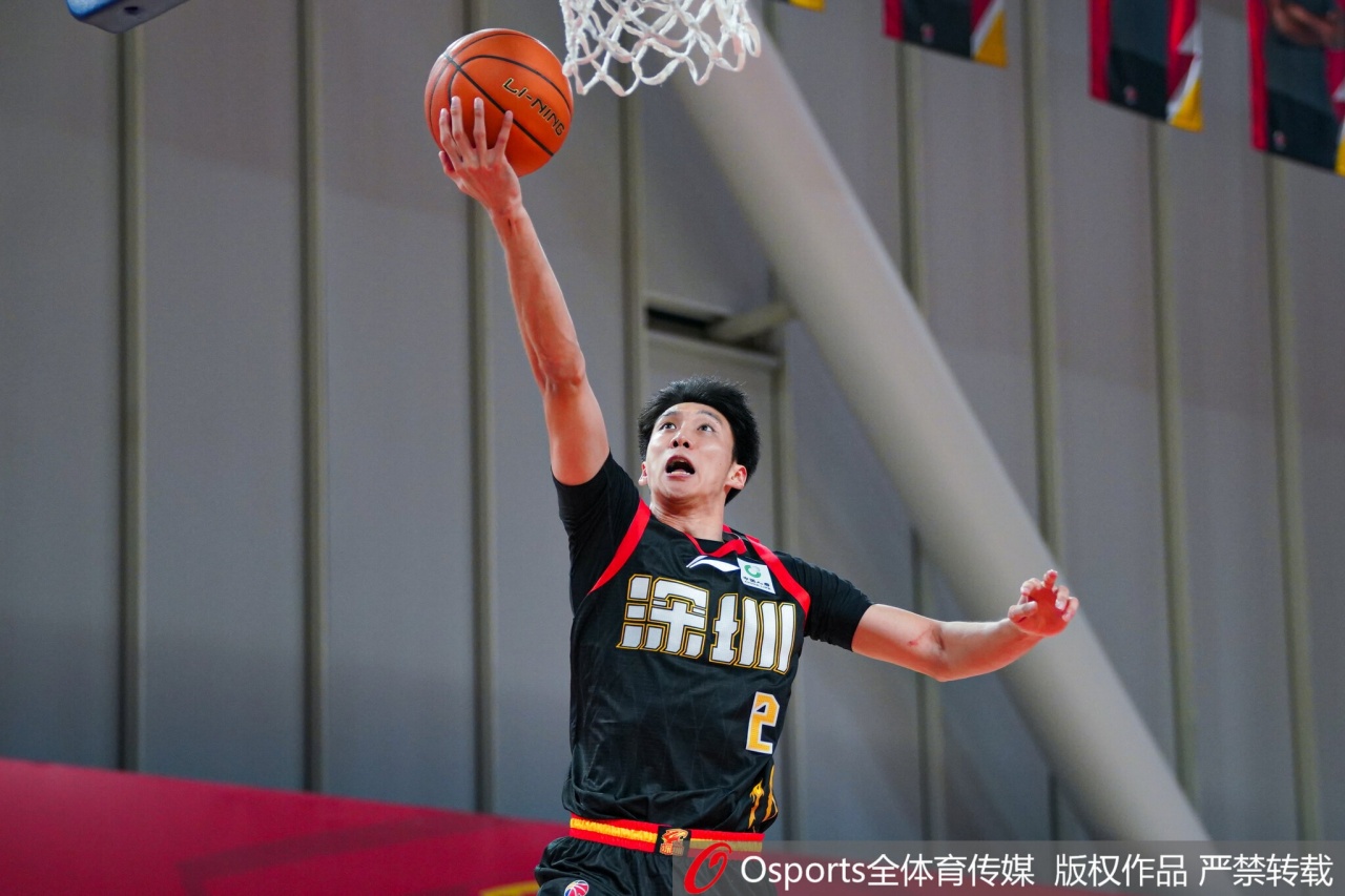 卢鹏羽:赢球了就是爽 感觉好像憋了一口气上不来 终于上来了封面