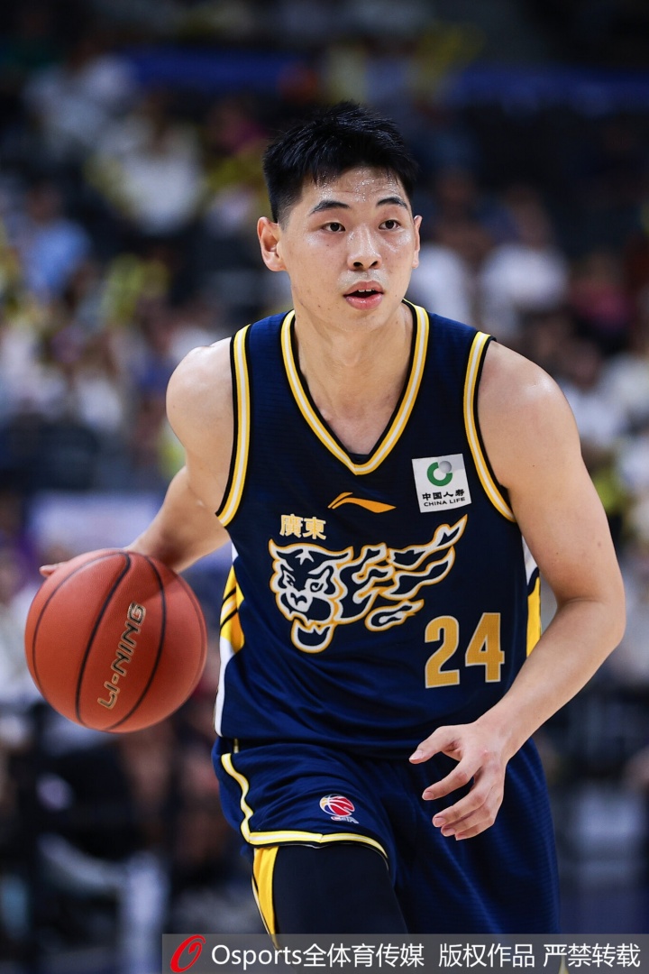 手感不佳!崔永熙6投仅1中拿2分3板 三分4中0封面