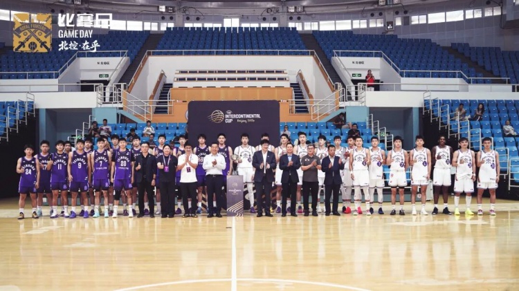 北控男篮造访百年名校 为备战洲际杯鸣响前奏曲封面
