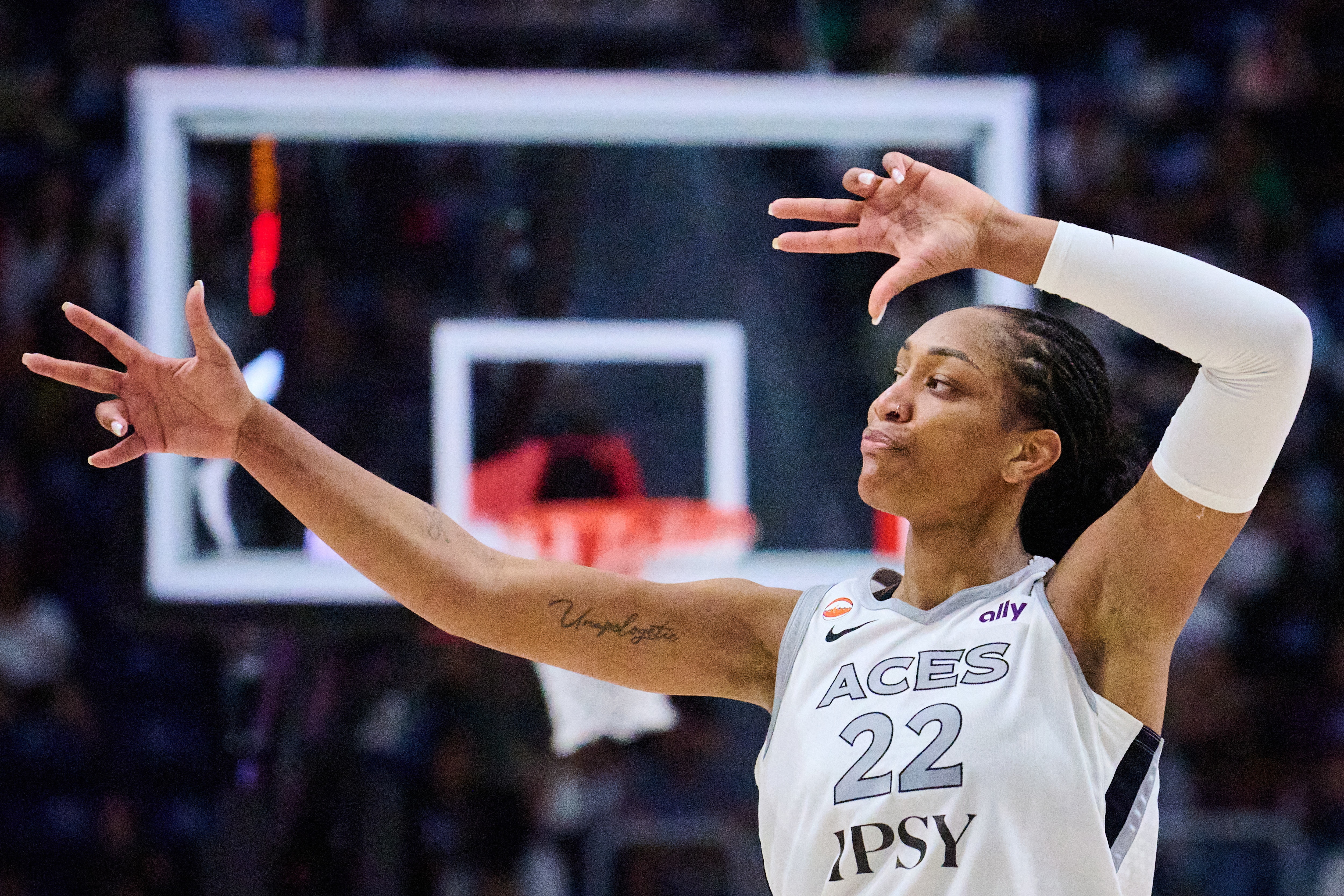 WNBA本赛季至今场均得分榜:阿贾26.0分第一 克拉克22.1分第三封面