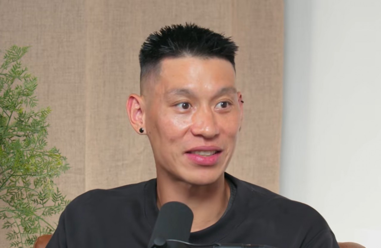 林书豪回忆CBA趣事:在客场吃饭时 好几人突然端上来一整只烤全羊封面