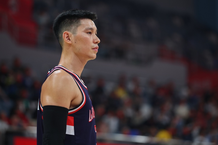 书豪to瀚森:多争取发展联盟出场机会 不必执着于NBA短暂轮换时间封面