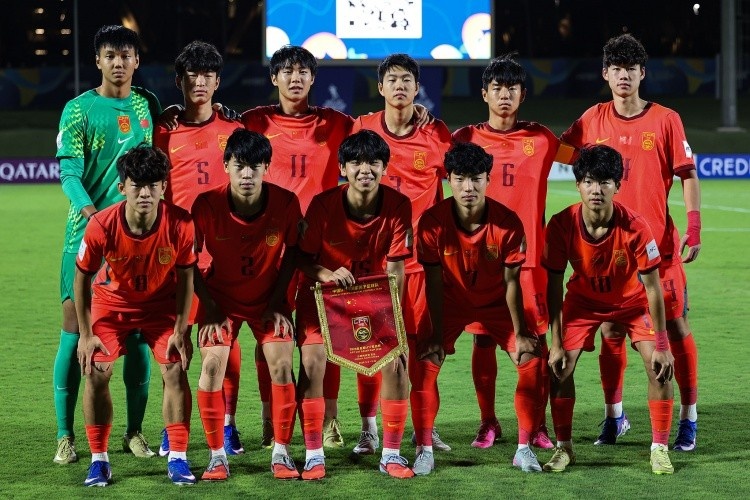 津媒：U17国足热身赛两连败看到差距，只靠高位逼抢还远远不够封面