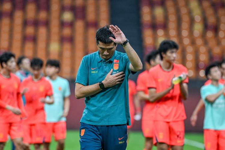 近10年新低!新一期FIFA排名:国足下降5位至第96,亚足联第15封面