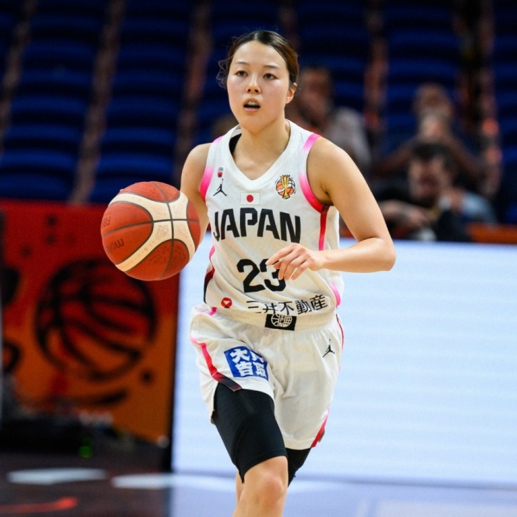 媒体人：日本女篮真整不过匈牙利 体型吃大亏的情况下三分也没开封面