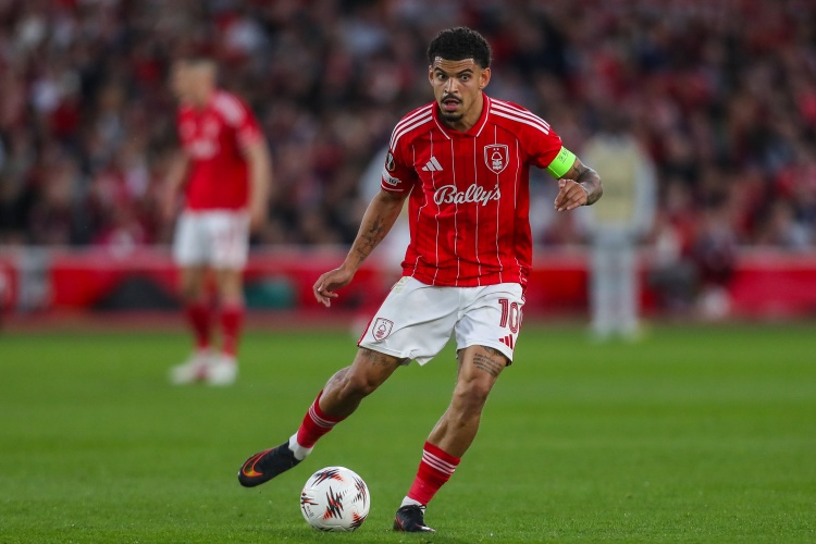 法尔克：吉布斯-怀特今夏不可能加盟拜仁，球队阵容中没他位置封面