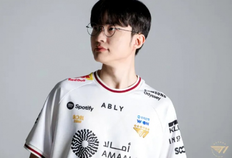 Faker：感谢一直照顾我的周围的人，感谢努力的自己封面