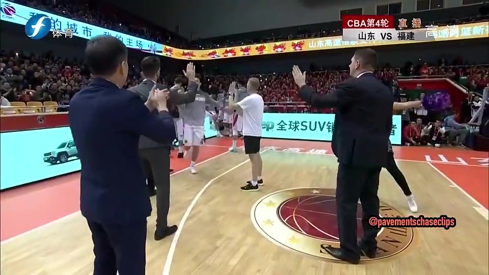 外援拉开我单打!2017巅峰丁彦雨航对阵福建狂轰45+6+4封面