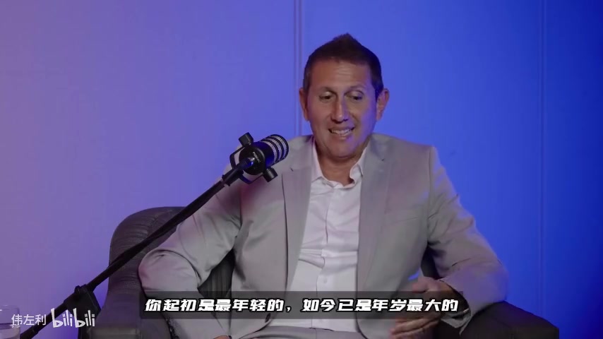 不要因失败气馁!梅西此前回忆年轻时刚登场就被罚下~封面