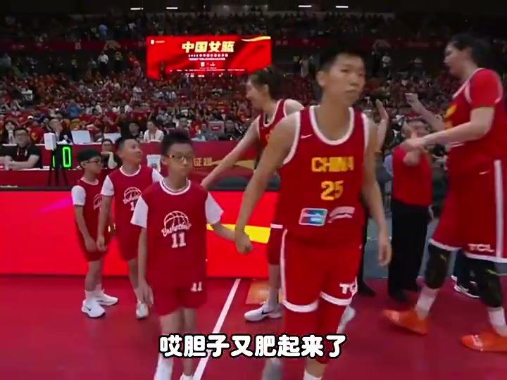 杨毅此前:宫鲁鸣和李梦之间不存在有啥问题,宫指导带队是要更新封面