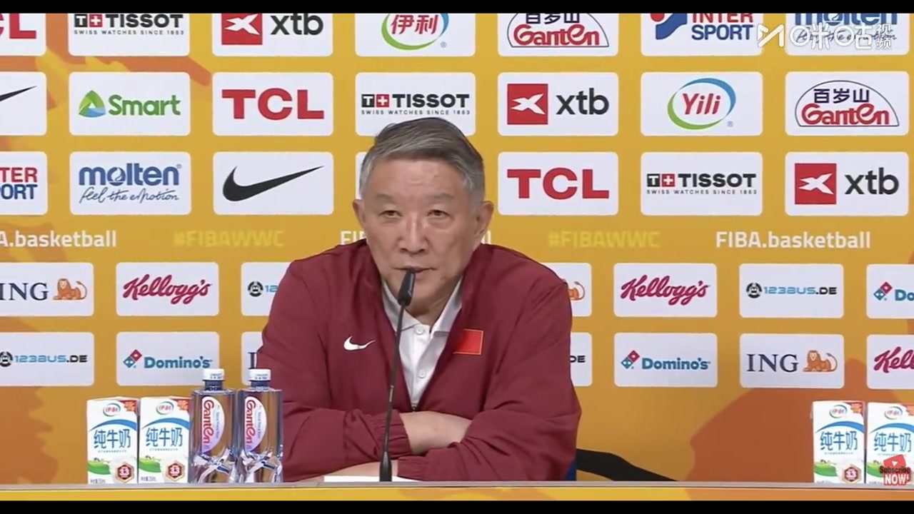 宫鲁鸣：我们在这种强对抗防守面前有点束手无策 需要比赛来提升封面