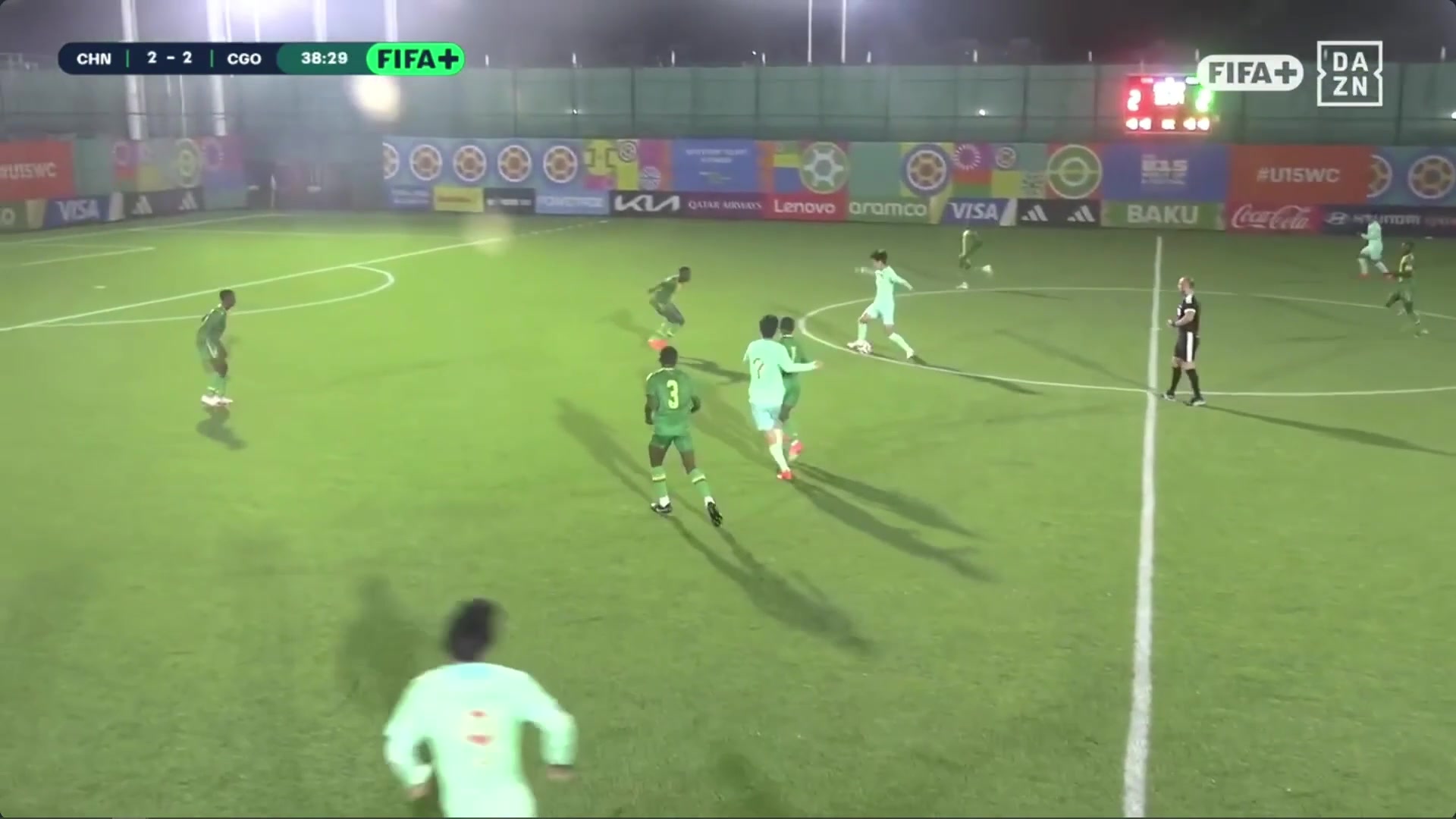 绝杀！沙明包抄鱼跃头球破门+SIU庆祝，U15国足3-2刚果封面