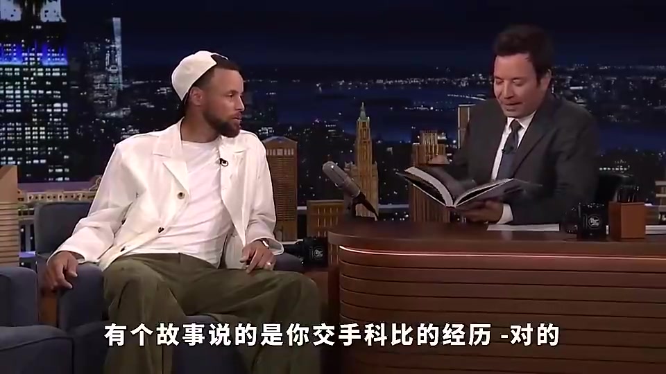 库里此前回忆与第一次科比交手：他给我上肘击和各种对抗！封面