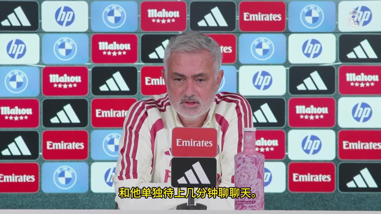 穆里尼奥:西甲给不了维尼修斯尊重，他却用赤诚回应，换我早走了封面