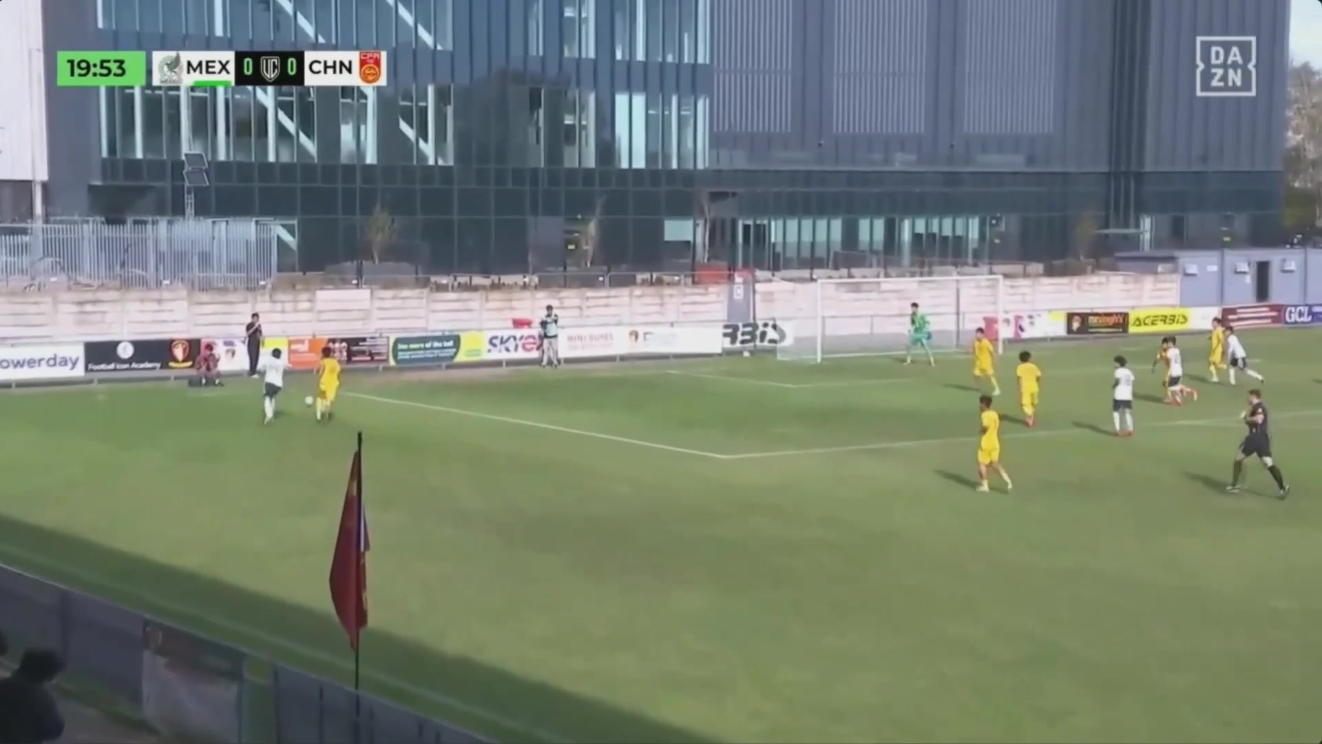 U17国足0-1落后！墨西哥球员中路包抄打破僵局封面